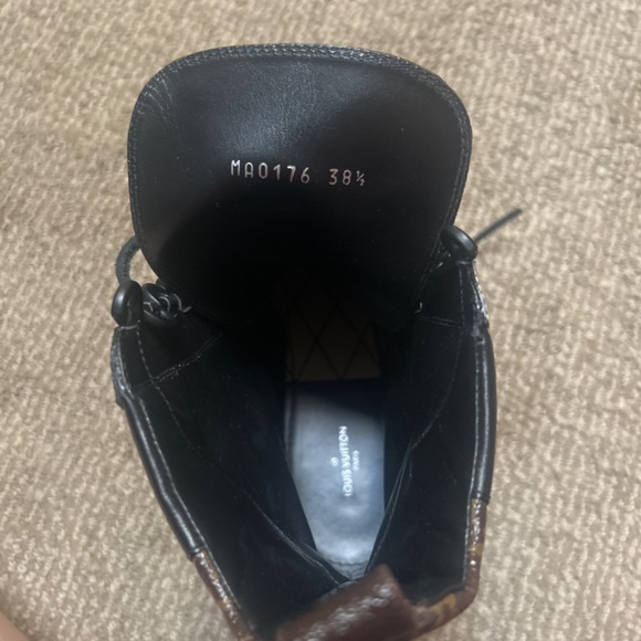 Louis Vuitton Laureate Combat Boots - Picture 4 of 10